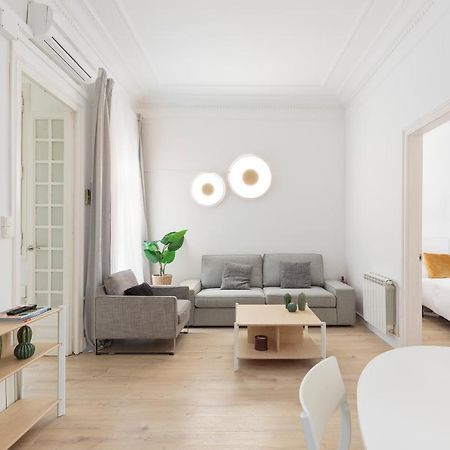Suites4Days Gaudi Eixample Барселона Екстериор снимка