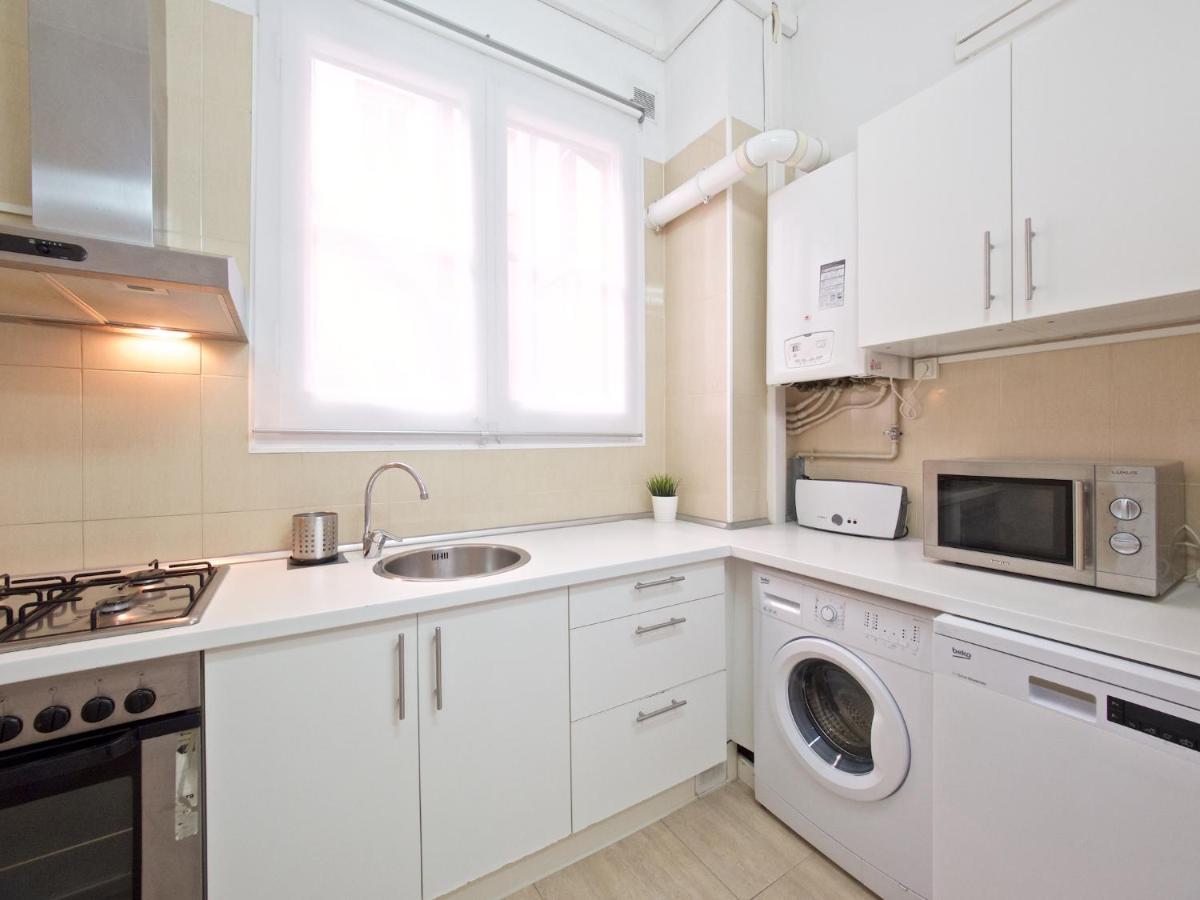 Suites4Days Gaudi Eixample Барселона Екстериор снимка