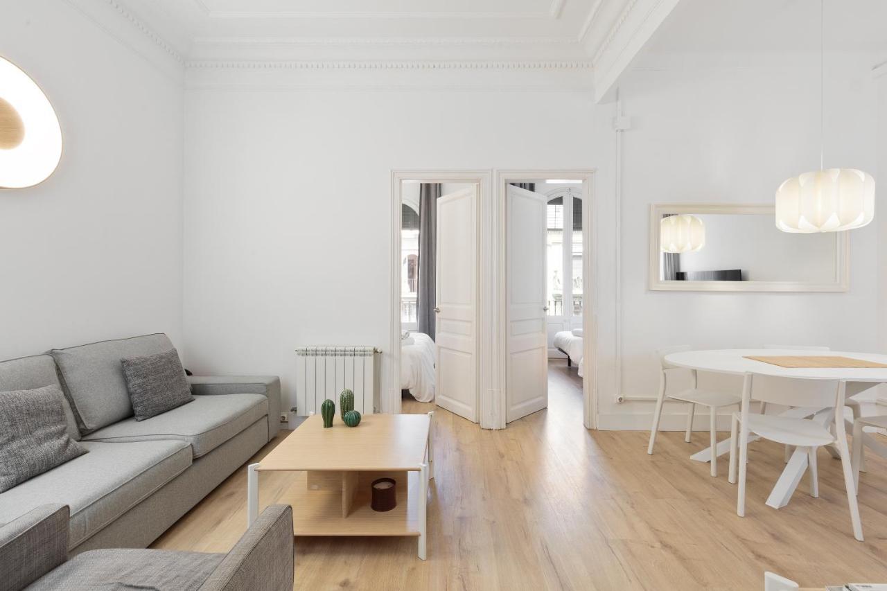Suites4Days Gaudi Eixample Барселона Екстериор снимка