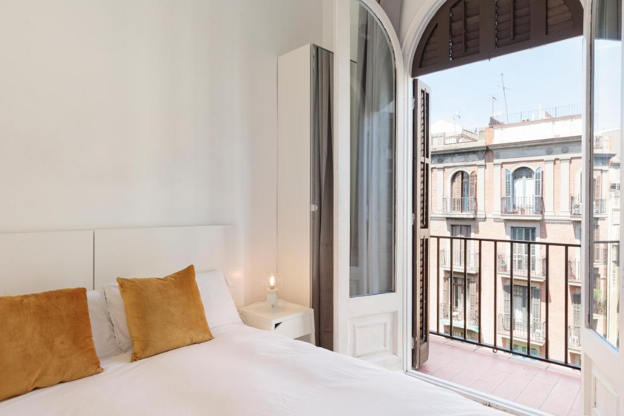 Suites4Days Gaudi Eixample Барселона Екстериор снимка