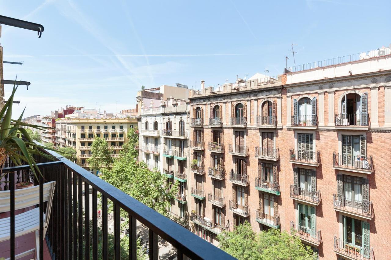 Suites4Days Gaudi Eixample Барселона Екстериор снимка
