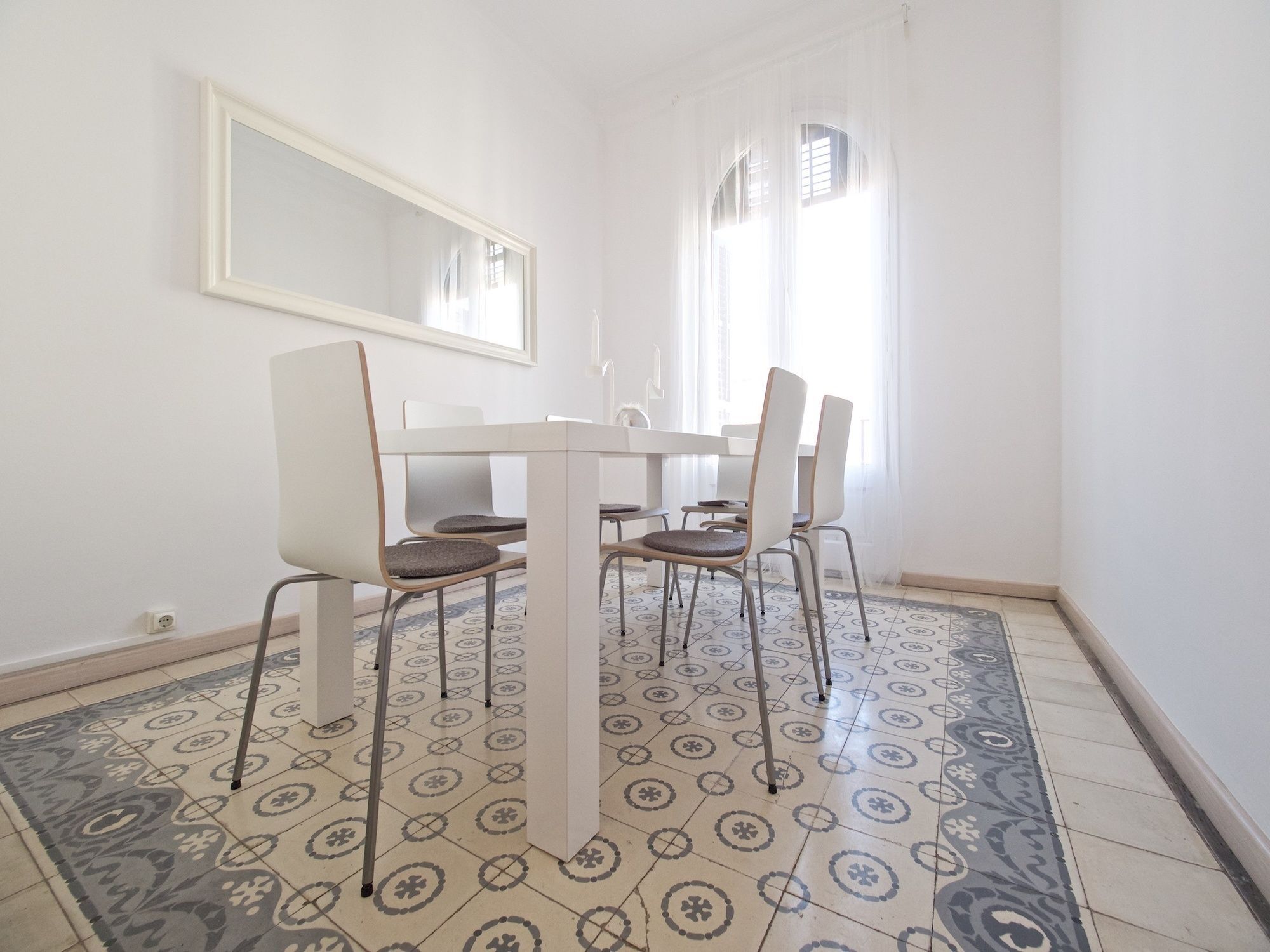 Suites4Days Gaudi Eixample Барселона Екстериор снимка