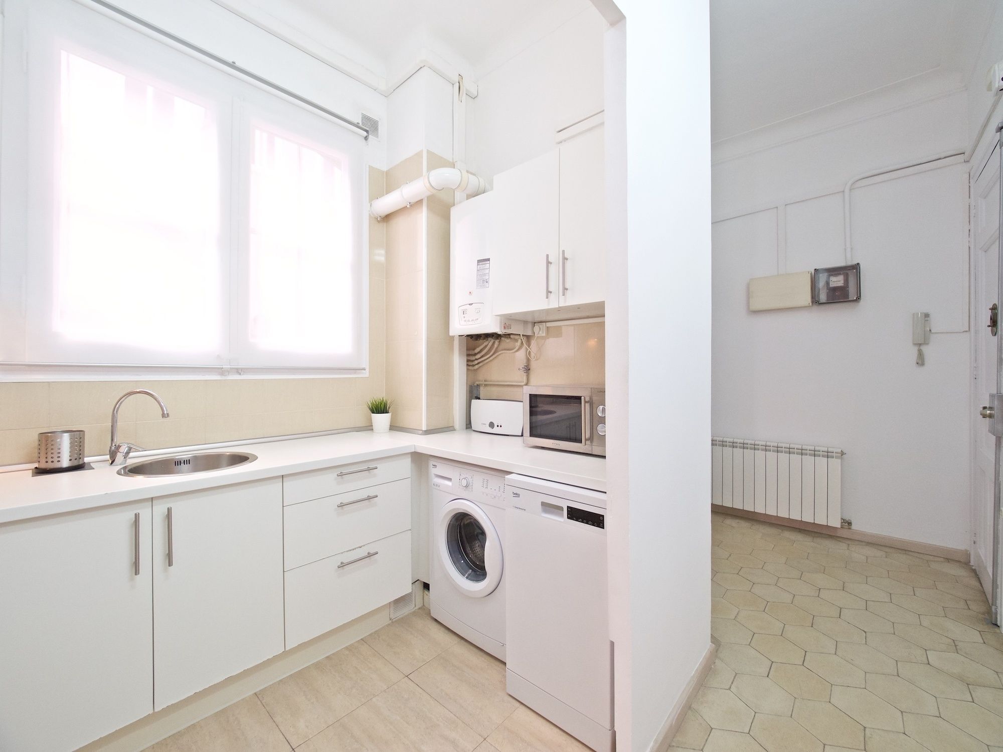 Suites4Days Gaudi Eixample Барселона Екстериор снимка