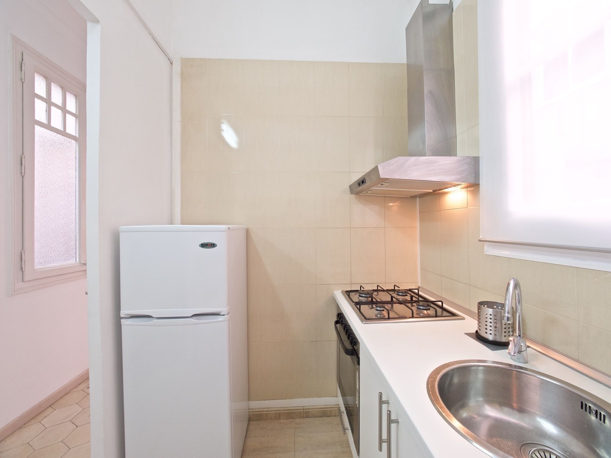 Suites4Days Gaudi Eixample Барселона Екстериор снимка